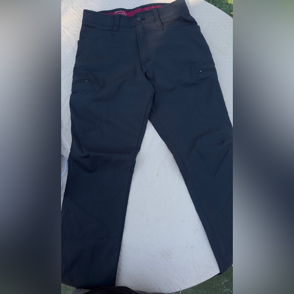 Wrangler Women’s Black Cargo Pants
